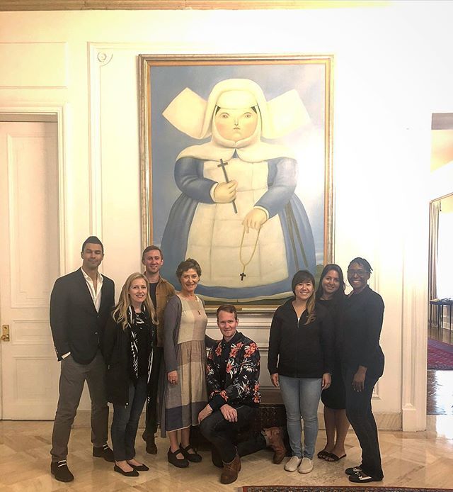 In front of a Botero in the Presidential Palace 🇨🇴#colombia #hks #jmsbtp ift.tt/2rCslRJ