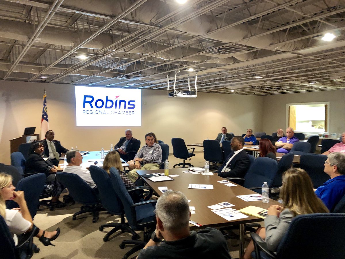 Bruce_LeVell's tweet photo. Thanks @robinsregional for hosting great Small Biz Forum #cutregs #supportsmallbusiness https://t.co/r62HtOahIv