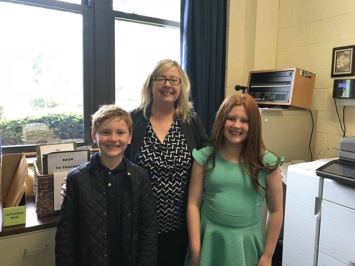 AnnunciationCW's tweet photo. Our principals for a day did a fantastic job, morning meeting, reading to students, making announcements and more! https://t.co/VGUHD7ZakF