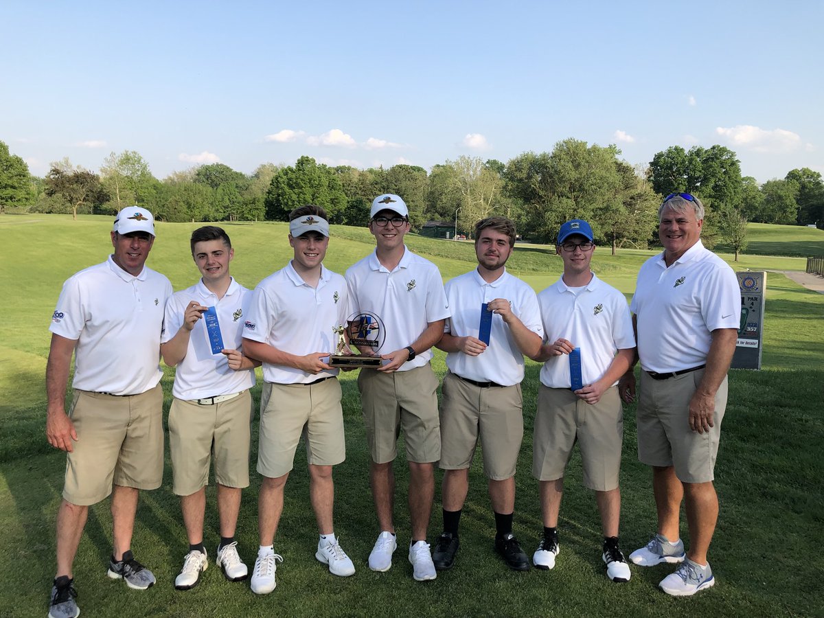 PlugsGolf's tweet photo. The Plugs are your 2018 ICC Conference champions! The tournament was played at Pleasant Run GC, where the Plugs put up a 333. Colin Pennington and Camden Dal Corobbo both with All Conference performances! #securethebag #onthewall https://t.co/LFBBUCcwLa