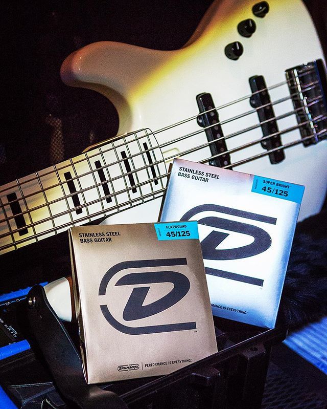 jimdunlopusa's tweet photo. Bass by Stenback for Paul Turner of Jamiroquai. Super Bright & Flatwound stainless steel bass strings by Jim Dunlop. •
•
@paulturnerbass @jamiroquaihq @tomstenback #DunlopStrings #BassStrings #SuperBright #Flatwound #StainlessSteel #Stenback #PaulTur… https://t.co/cY33MICOwR https://t.co/zIIOmp75HS
