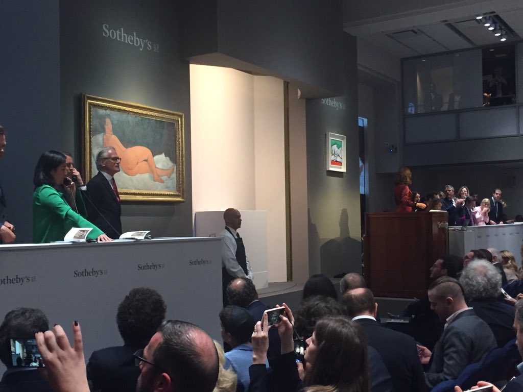 spelto's tweet photo. Patti Wong hangs back on the much-hyped Modigliani, which perhaps unsurprisingly sells for $139m at hammer on single bid from Simon Shaw. $157m with fees, the highest price ever paid at Sotheby's, Newman announces immediately. https://t.co/2VYfrlxOBd