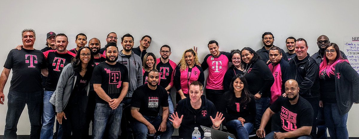 ryandiliberto's tweet photo. Conversion Workshop with these amazing Frontline Leaders! Have their plans in place!  #NYUpstate #BeMagenta #NEtrainers #NERULES https://t.co/25zv6CbAro