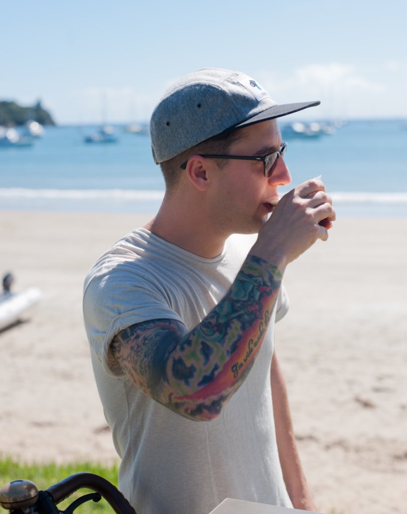 johnwaltmann's tweet photo. Summoning those summer vibes on #Waiheke https://t.co/jPYn0ZBub7