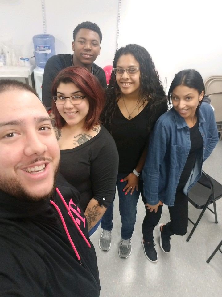 New hire class at our New Britain store. As Walter the Area Manager said, remember these faces as they will quickly rise as top sellers! <a href="/WalterMVelez/">Walter VELEZ</a> <a href="/Aqeelshahid24/">Aqeel Shahid</a>