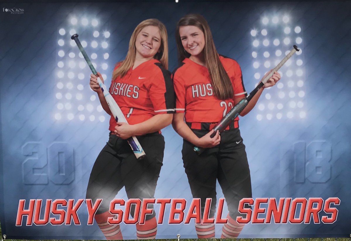 HHHsoftball's tweet photo. please join us for senior night this Wed. night as we celebrate the careers of two outstanding student athletes @taylor_ewing03 and @jrkaurich8 https://t.co/It0Nkbsoh8