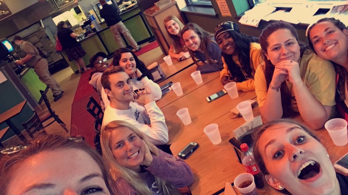 MabMilwaukee1's tweet photo. First family dinner!! #MABwaukee https://t.co/Z7viaSik1W