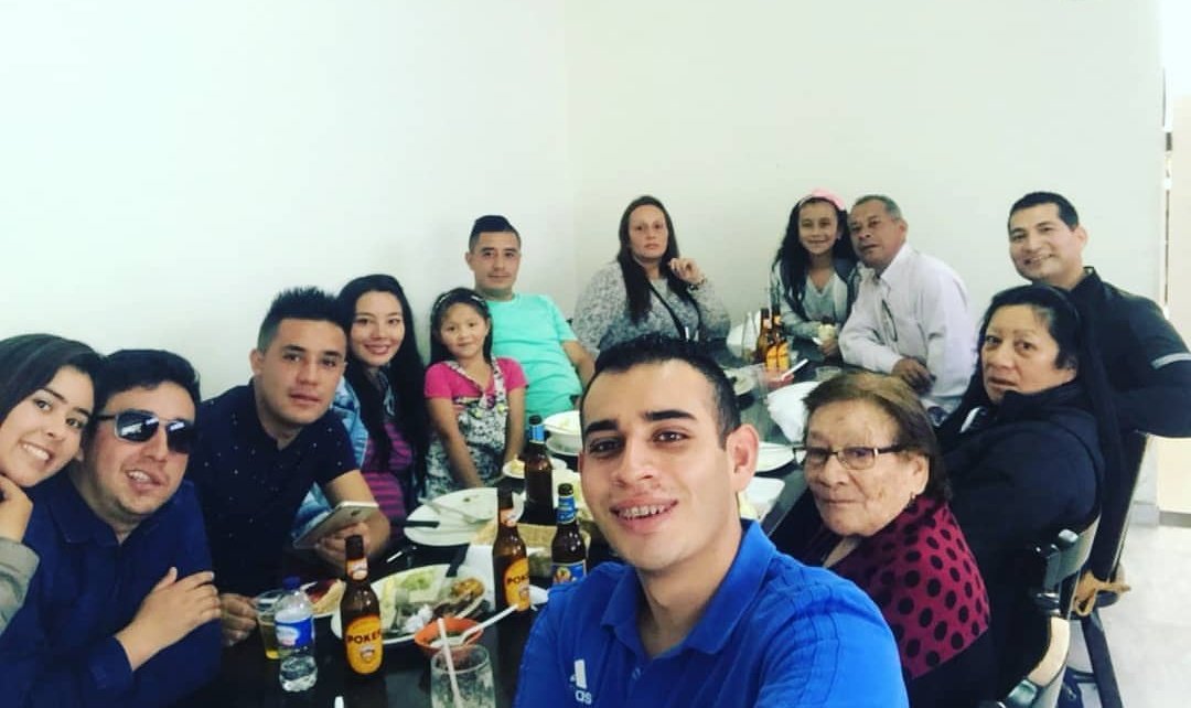 davidap1407's tweet photo. The Best of my life 🙏👏 My family 😍 https://t.co/MHiXyO4tyd