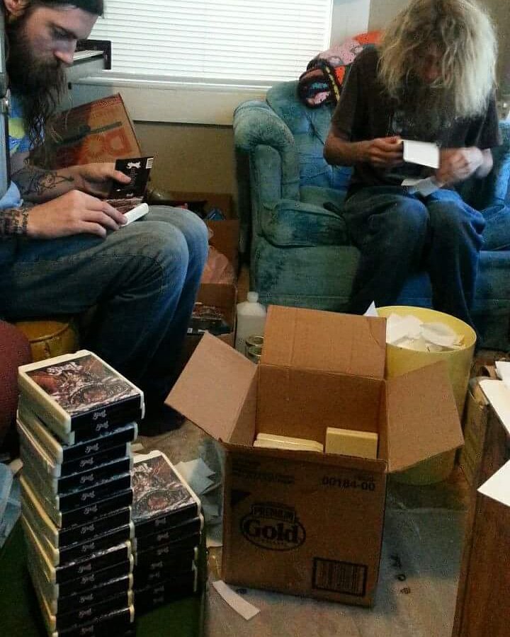 Via #DeadMediaTapes on #Facebook: "We be labelin'"
#prequelle #8track #ghost8track #prequelle8track #cardinalcopia <a href="/thebandGHOST/">Papa V Perpetua</a> <a href="/LomaVistaRC/">Loma Vista Recordings</a>