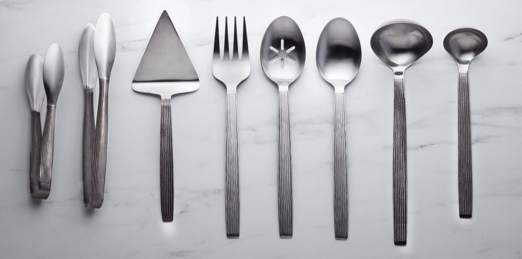 AmerMetalcraft's tweet image. How gorgeous are these utensils?!?!  Introducing... The Vintage Hammered Buffetware! Available in Bronze, Gold, Stainless Steel and Wavy Aged!  #ElevateTheWow #DressUpTheBuffet #APopOfColor #Bronze #Gold #StainlessSteel #WavyAged #Buffetware #NRAShow2018 #Booth6924 @NatlRestShow