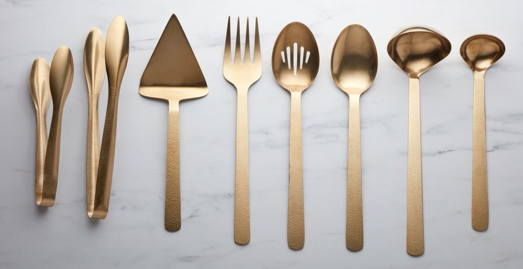 AmerMetalcraft's tweet image. How gorgeous are these utensils?!?!  Introducing... The Vintage Hammered Buffetware! Available in Bronze, Gold, Stainless Steel and Wavy Aged!  #ElevateTheWow #DressUpTheBuffet #APopOfColor #Bronze #Gold #StainlessSteel #WavyAged #Buffetware #NRAShow2018 #Booth6924 @NatlRestShow
