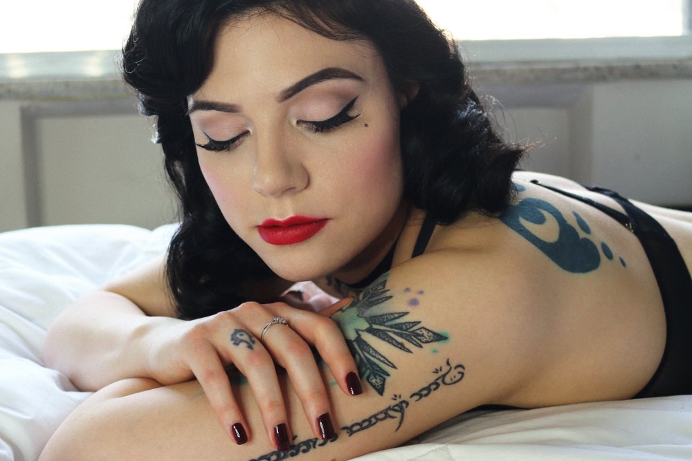 MakeMeOverMUA's tweet photo. Sunny Daze!🌞
Model: Sara
Makeup:@MakeMeOverMUA 
#makeupartist #makeupbyme #torontolife #torontomua #mua #ilovemakeup #beauty #makeup #makeupaddict #wingliner https://t.co/G3207ZJqBS