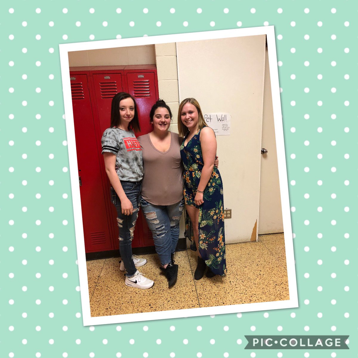 MrsLAnthony's tweet photo. I’m super proud of these young ladies! #seniorexit @SwartzCreekHS @swartz_creek https://t.co/pzKTwnQNqD
