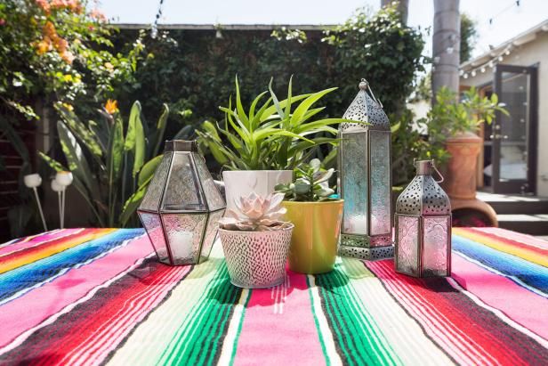 gschmieder's tweet photo. Set the mood for your outdoor gatherings with these quick and inexpensive ideas. #TheSchmiederGroup #KWInfinity #KW #realtor #realtorlife #realtortips #hgtv #backyardentertaining #homesweethome #luxuryliving #luxuryhomerealtor #NapervilleIL #Chicagoland https://t.co/dRWveNWob1 https://t.co/Bo412eJzux