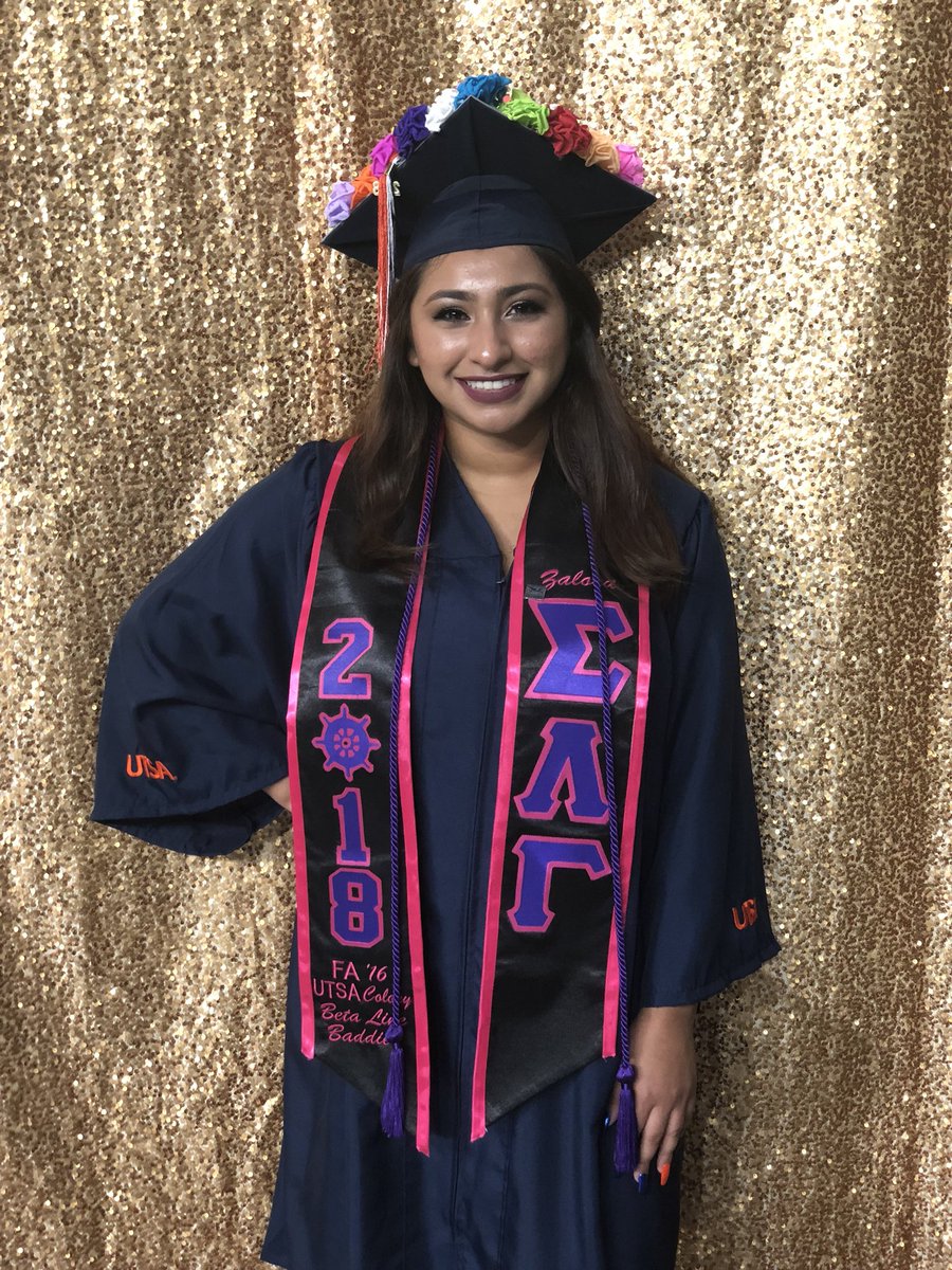 Marissa_Zaine's tweet image. In case you missed it, ya girl graduated!🎓 #GammasGraduate #UTSA18
