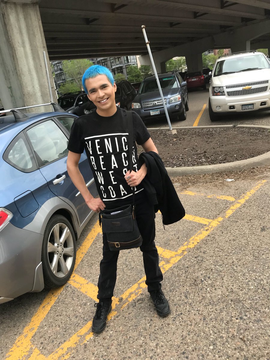 Josh13962266's tweet photo. #makeupartist #makeupaddict #makeupjunkie #gayboy #blessed #wakeupandmakeup #model #malemodel #guysinmakeup #meninmakeup #boysinmakeup #selflove #blogger #mua #malemuas #undiscovered_muas #photooftheday #pride #spreadthelove #makeupartistsworldwide #gayboy #malemodelmonday https://t.co/J6ACTwazFR