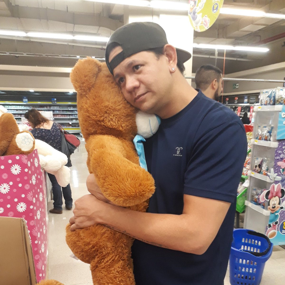 hung18's tweet image. #NuevaFotoDePerfil