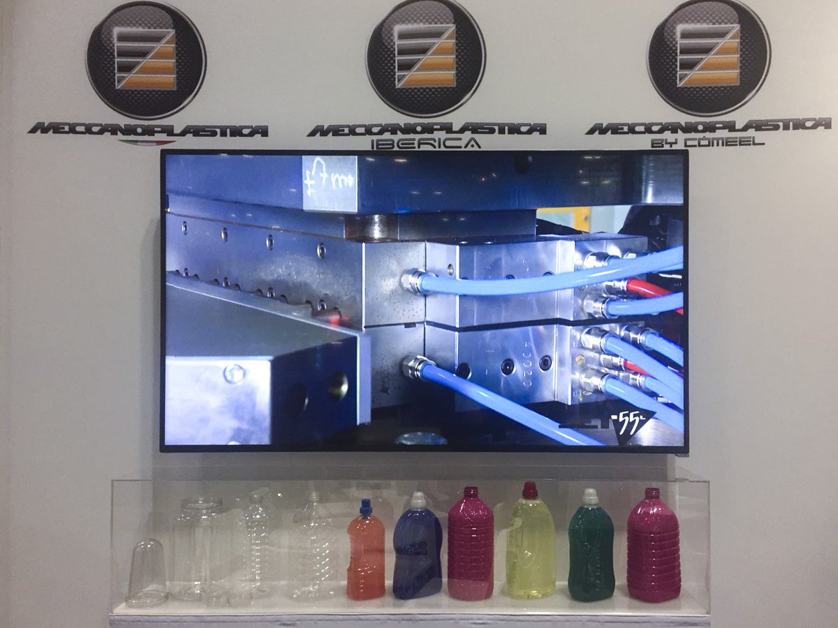 Meccanoplastica's tweet photo. Some images of the fair just ended in Orlando. 
#NPE2018 #Meccanoplastica #BlowMouldingMachines😀
South Hall – Bottle Zone – Stand S20095 https://t.co/4tQgdj4wVQ