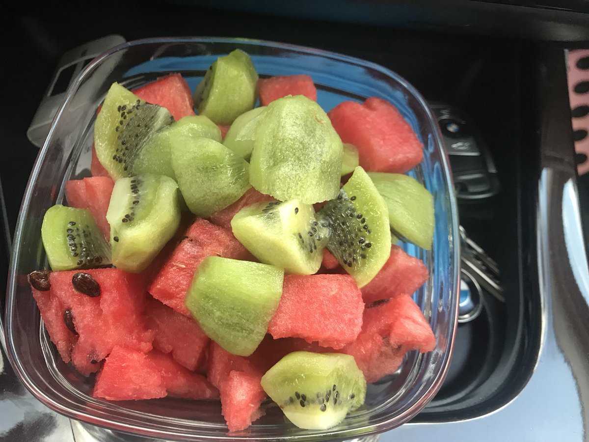 FatihiW's tweet photo. 🌷Bonjour les compatriotes 🙋🇲🇦
🌹Sbah lkhir les autres 😊
الى العمل🌷
🌹PIB 🇲🇦 Time💪🏻
Pas de café ce matin #Onlyfruit https://t.co/DQ7GCPARER