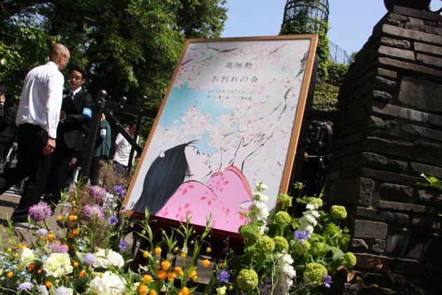 Farewell ceremony for Isao Takahata has been held today. Hayao Miyazaki "I thought you would live to 95. Thank you, Paku-san. I will never forget you. You spoke to me for the first time at the bus stop after the rain 55 years ago."