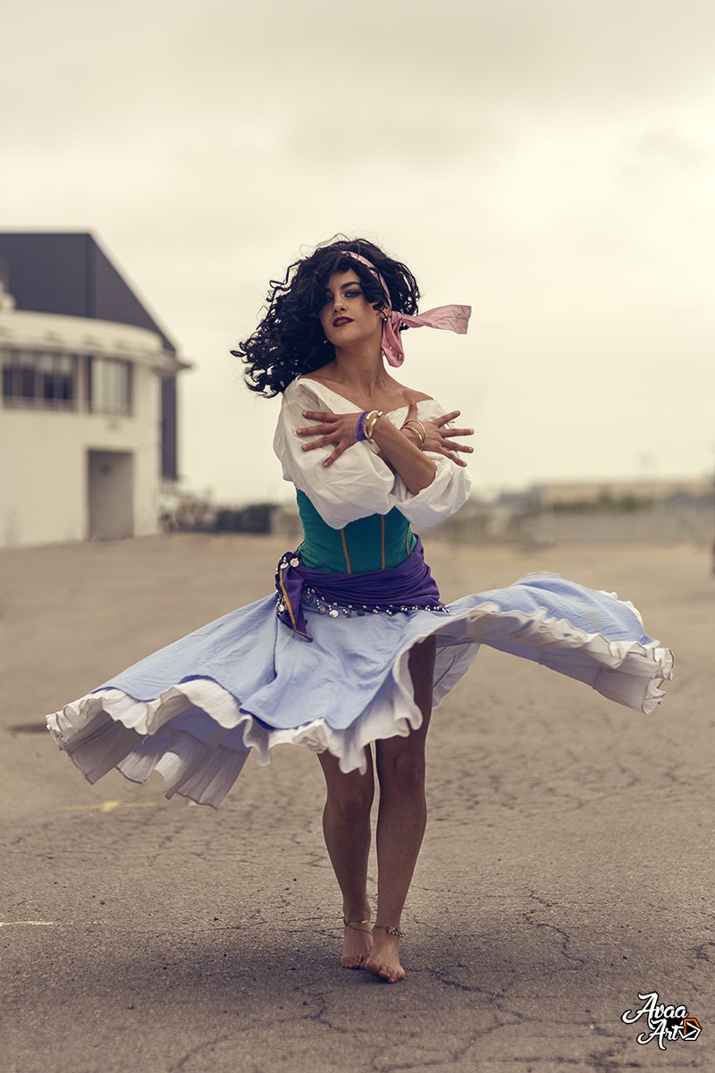 AvaaArt's tweet photo. Et mon coup de cœur, Nixe et son cosplay d Esmeralda!
https://t.co/n5EH7FTlIK
#Esmeralda #cosplay #MAGS2018 https://t.co/bMyR5IwTZM
