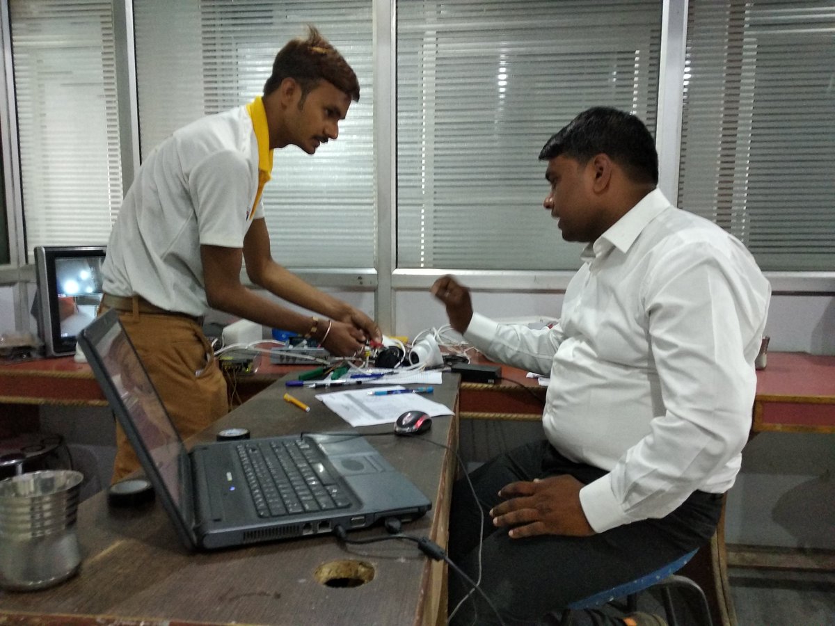 IcteLucknow's tweet photo. CCTV Batch Assessment Successfully Accomplished all 30 Students at @IcteLucknow @ictelko @PMOIndia @MSDESkillIndia @NSDCINDIA @dpradhanbjp @AnantkumarH #PMKVY #Skill4Jobs @FollowESSCI https://t.co/XxHRDkHvMy