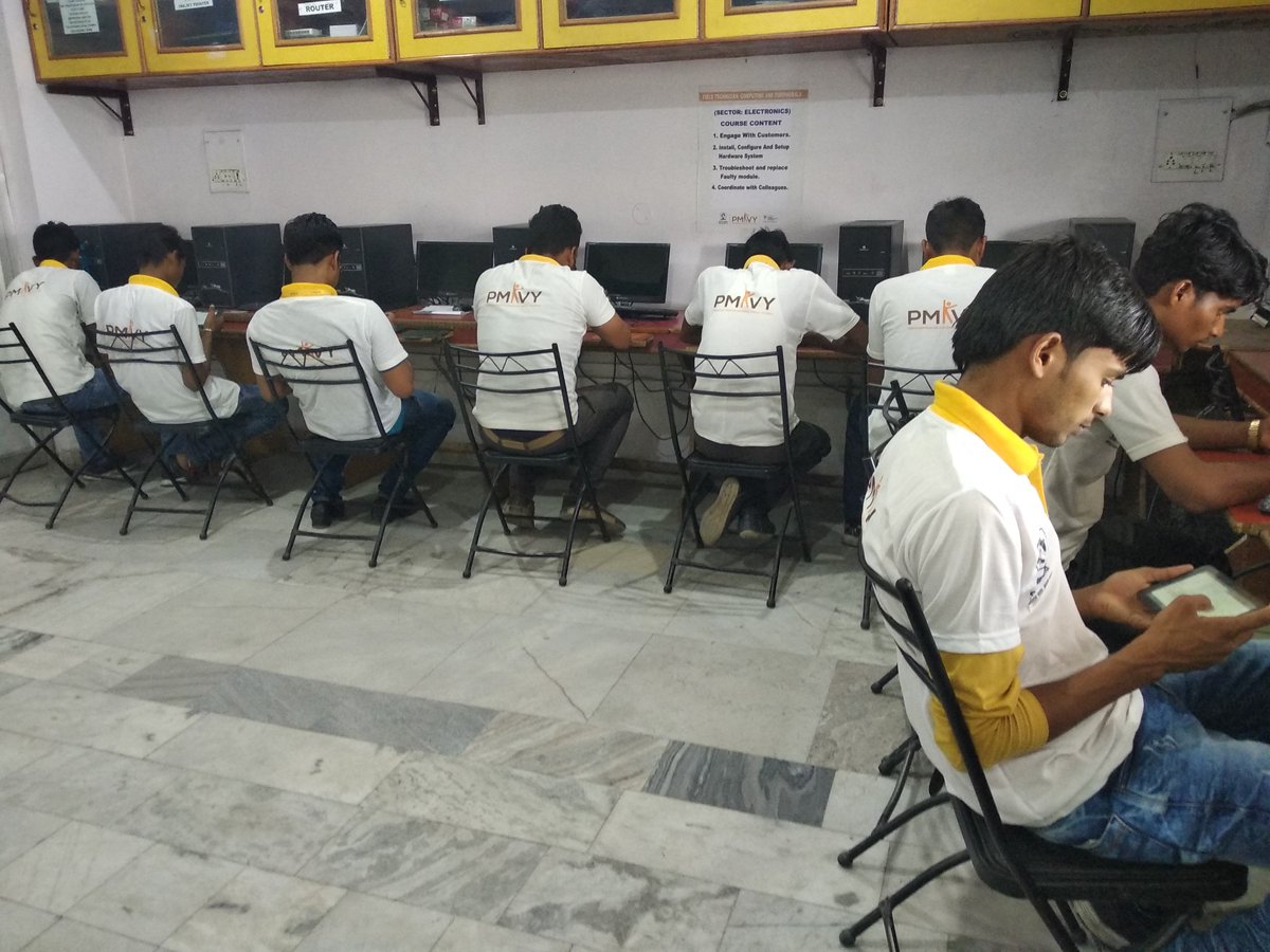 IcteLucknow's tweet photo. CCTV Batch Assessment Successfully Accomplished all 30 Students at @IcteLucknow @ictelko @PMOIndia @MSDESkillIndia @NSDCINDIA @dpradhanbjp @AnantkumarH #PMKVY #Skill4Jobs @FollowESSCI https://t.co/XxHRDkHvMy