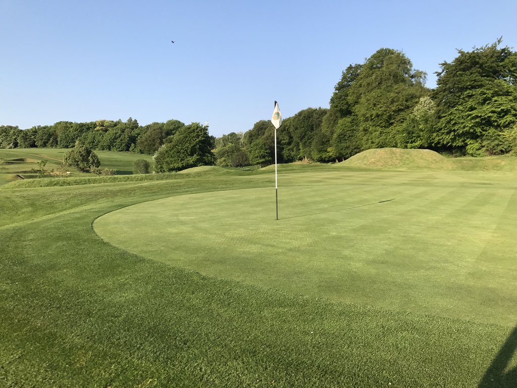 I love my job on mornings like this #rwgc <a href="/AndyBarber22/">Andy Barber</a> <a href="/richunsworth/">rich unsworth</a> <a href="/PaulEngland92/">Paul England</a>
