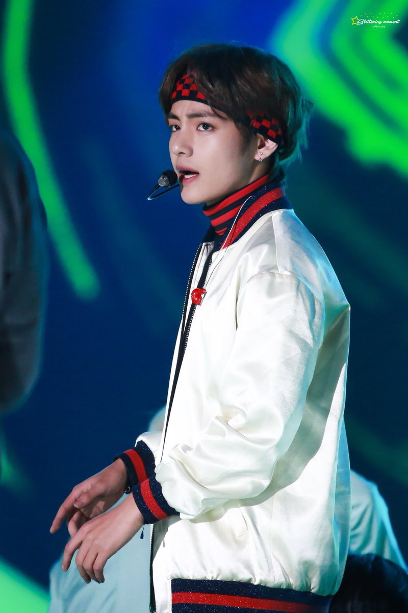 taehyung pics⚡️ tweet media