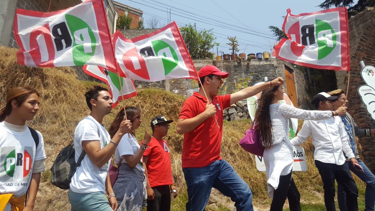 Dm_Guaida's tweet photo. Amigos, fue un gusto visitar a los vecinos de la Col. La Carbonera con nuestros candidatos a alcalde y a concejal de la Magdalena Contreras, @Luis_GQM y Juan Mejía respectivamente. #VamosXMás #MoviéndonosXLaMagdalenaContreras https://t.co/TFYltD7h3I
