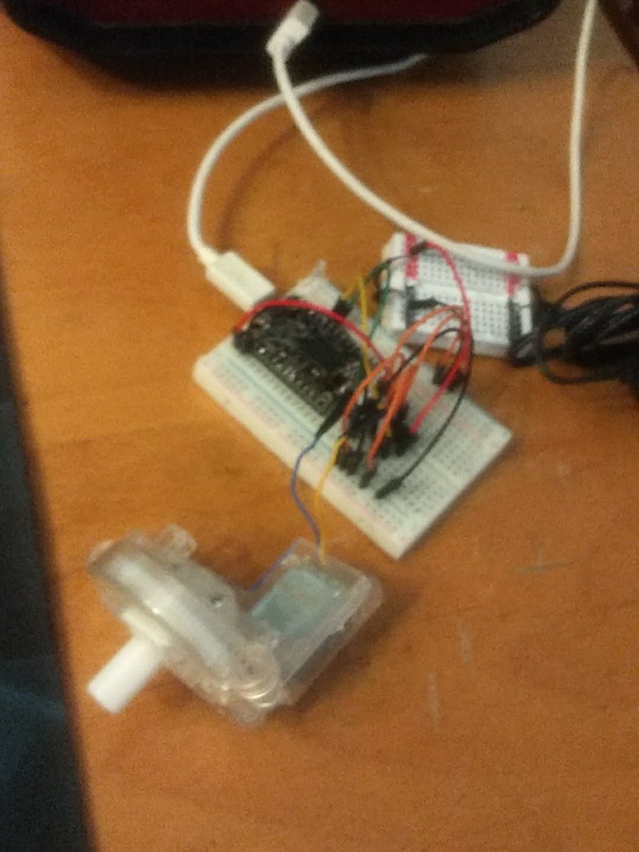 Lampolas's tweet photo. Working on automating the blinds in my room using an Intel TinyTile and a motor with a gearbox that I gutted from an old Sphero Ollie. Almost done testing the programming portion! https://t.co/Jt1zBjC0Pn