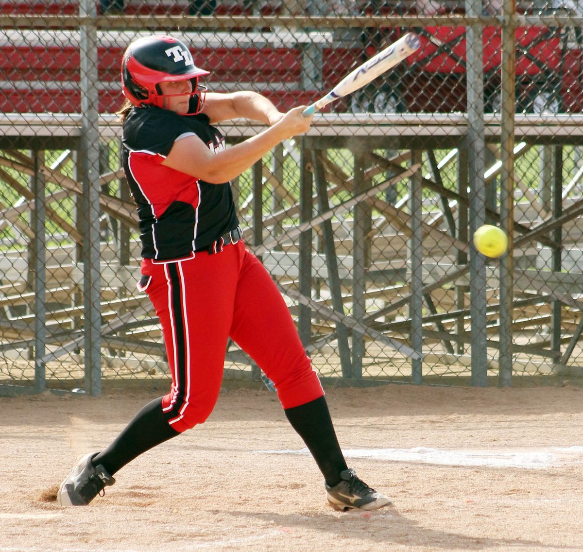 JGenster88's tweet photo. Softball Roundup: Twin Lakes rolls past Carroll 26-0 in senior night celebration https://t.co/cWtCZzlGMk via @thehj https://t.co/0W80QnrMSw