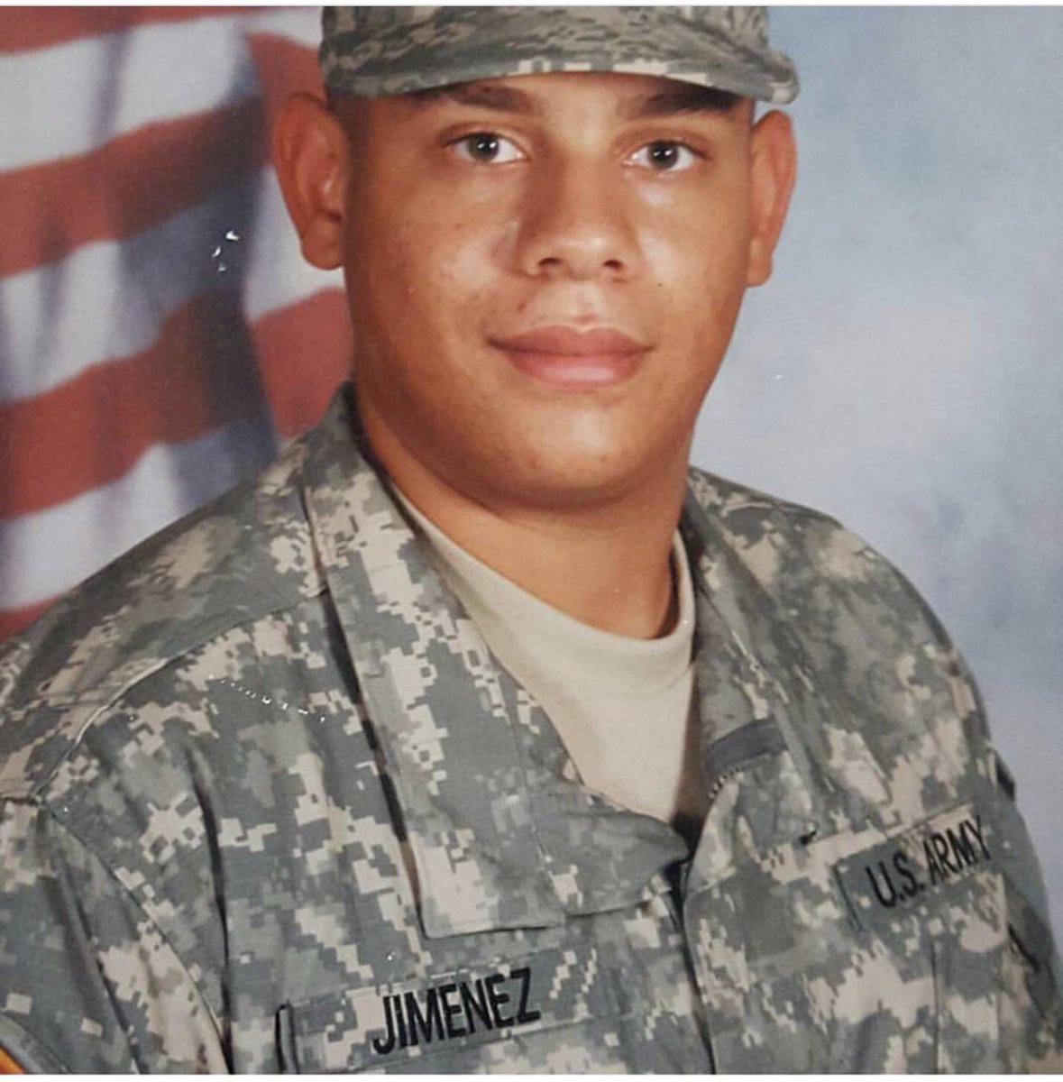 jerseymercy's tweet photo. Hats off to my family’s hero 💕
Thank you for your service. #MilitaryAppreciationMonth #HatsOff4Heroes #2Tours #Brave #Dedicated #AmericanSoldier 🇺🇸 https://t.co/Sbd3AHXzau