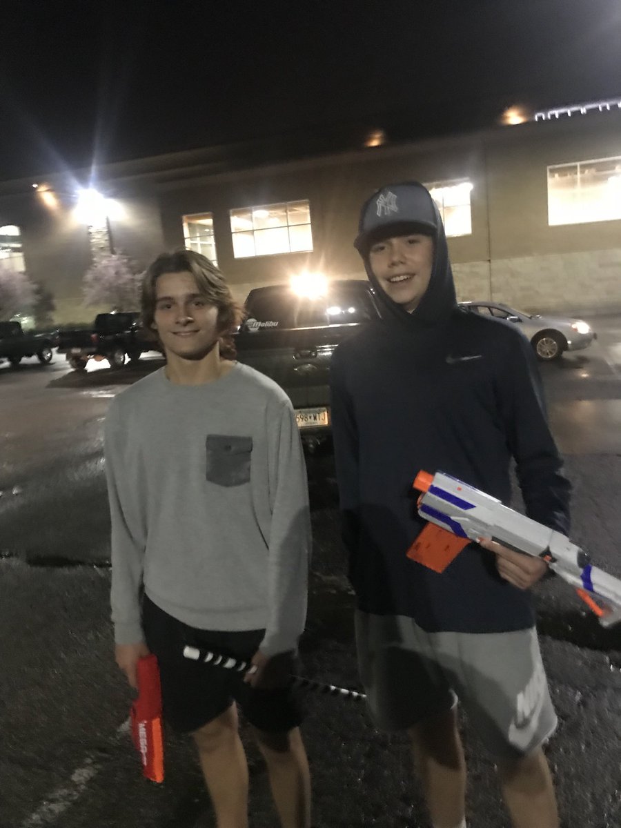 Let the rally begin. Baller takes out stolt @ChanNerfWar2018