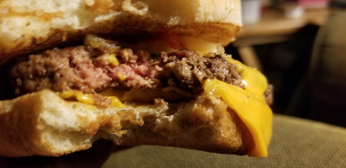 K_Flora23's tweet photo. Thanks for the pink meat @McDonalds my daughter freaked out, and the manager didn't care. Guess we will stick with @Wendys right next door. https://t.co/X34d4RY6BV