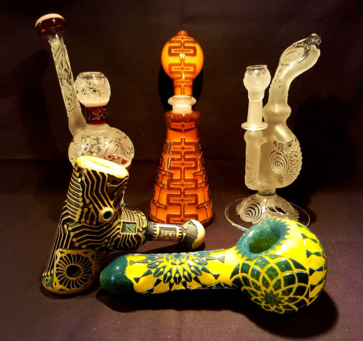 PuffCanada's tweet photo. Got some Liberty503 kickin it down here at puff! New and old to suite you and your lifestyle!
#puffcanada #headyart #glassofig #liberty503 #glassart #headyglass #weshouldsmoke https://t.co/2zVRpkhGhJ