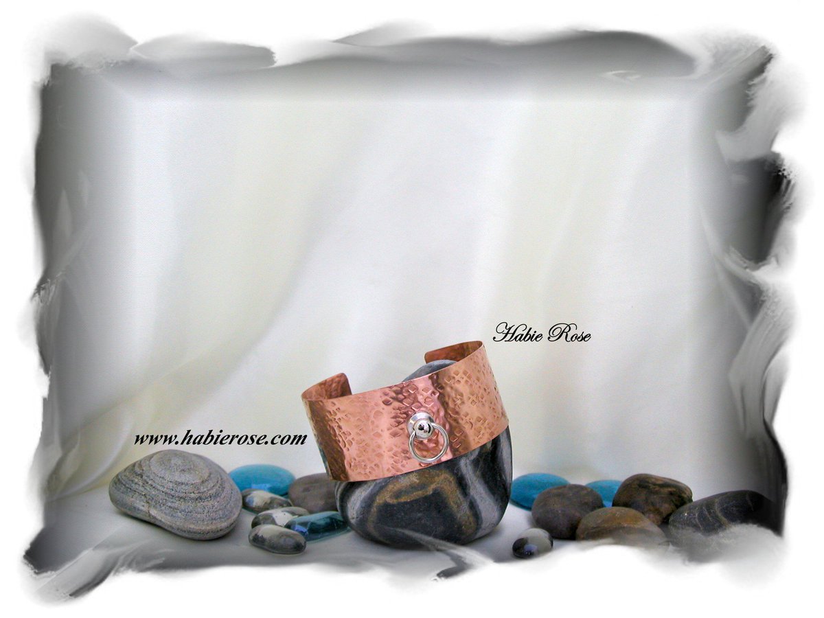 HabieRose's tweet photo. A few of my latest designs...vegan friendly natural cork, hammered copper, torched fired copper... @fashion @handmade @jewelry @designers https://t.co/XfhF8CdOyk