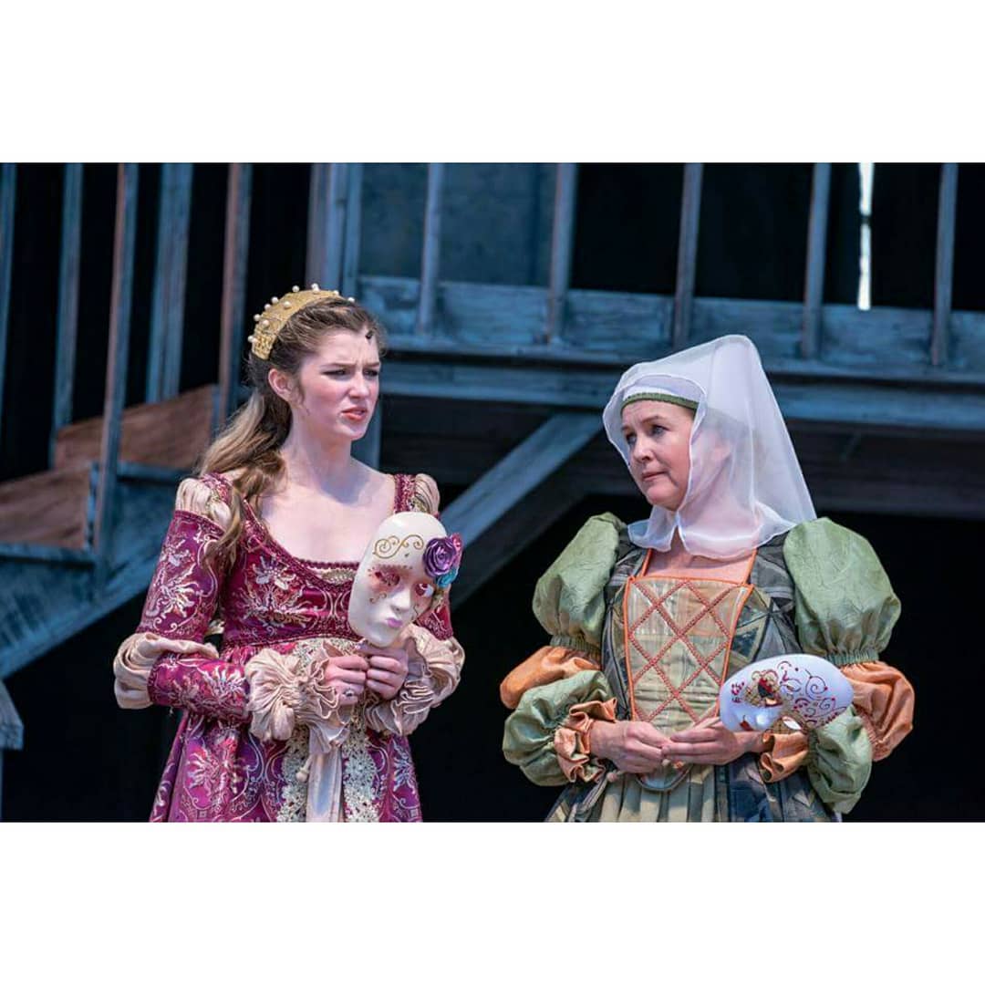 justasuberog's tweet photo. @RealReneeoconmor #RealReneeoconnor #ReneeOConnor #MilesMuir #Romeo #Julieta #Obra#Teatro #ReneeMiles #Madres #Hijo https://t.co/KIBu8bAVm6