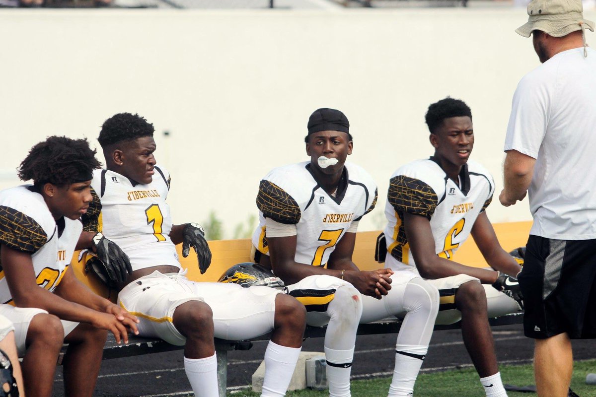 WalleyJaden's tweet photo. Spring Football 2018‼️🍇 https://t.co/iIm135mRCY