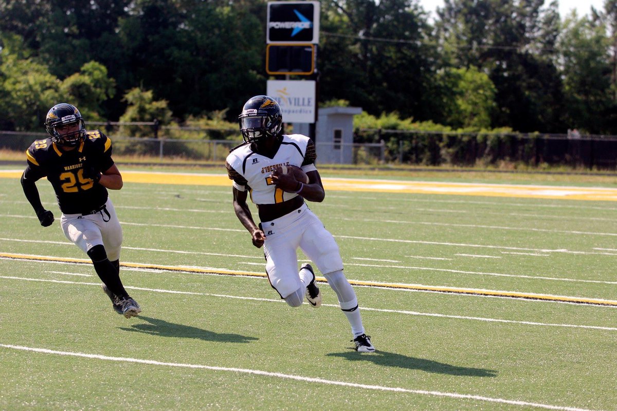 WalleyJaden's tweet photo. Spring Football 2018‼️🍇 https://t.co/iIm135mRCY