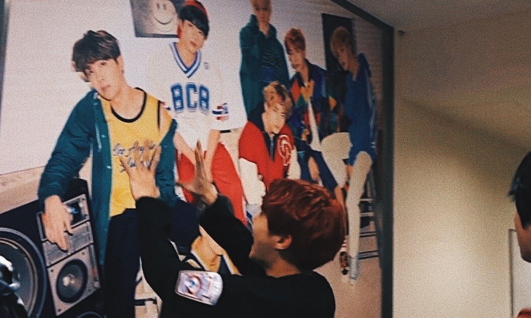 hoxeokie tweet picture