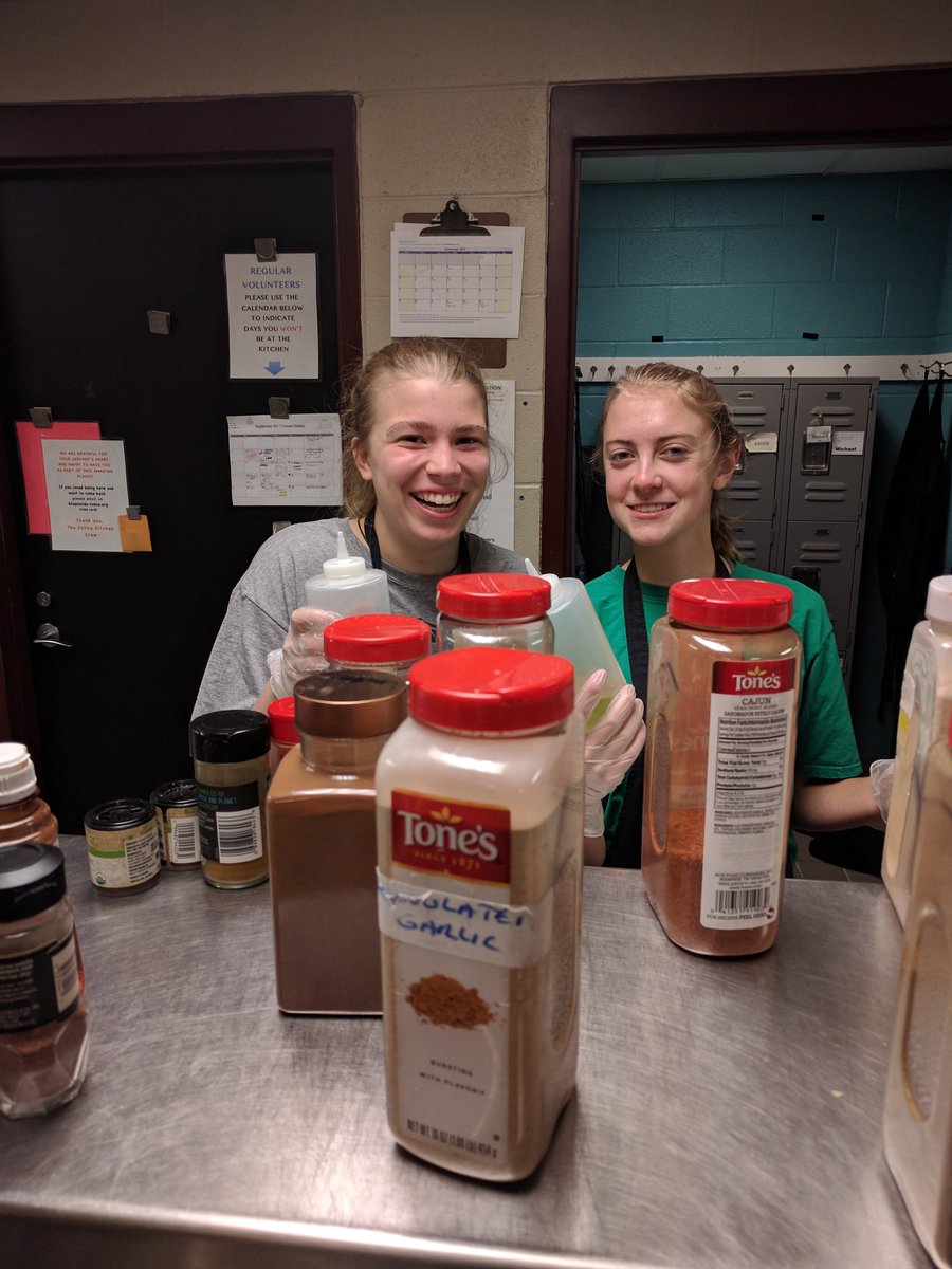 MsQ_CGScience's tweet photo. @acas_cghsnc Don't forget about JV Vball's trip to the soup kitchen with @DeanMonroeCGHS @retreats_cghsnc and @AD_cghsnc #CGACAS18 https://t.co/r620hSRezS