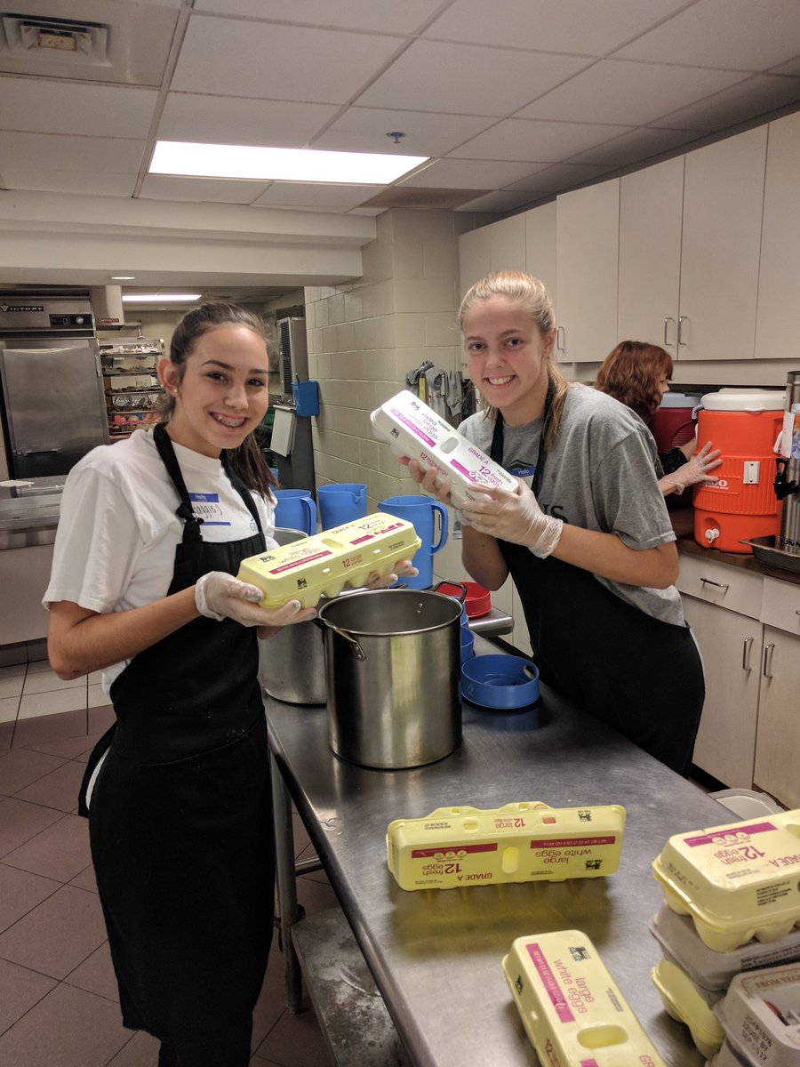 MsQ_CGScience's tweet photo. @acas_cghsnc Don't forget about JV Vball's trip to the soup kitchen with @DeanMonroeCGHS @retreats_cghsnc and @AD_cghsnc #CGACAS18 https://t.co/r620hSRezS