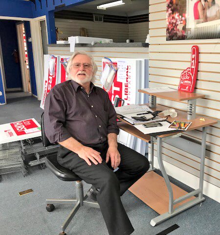 dontvotjonhurst's tweet photo. Ho Ho Ho!  "Clean your room!" and "Cut your hair!" -#AdviceMyMomGaveMe.  I didn't listen to her.  I won't listen to you.  #VoteJonHurst #WellingtonHaltonHills #onpoli https://t.co/7bB6icMhyb