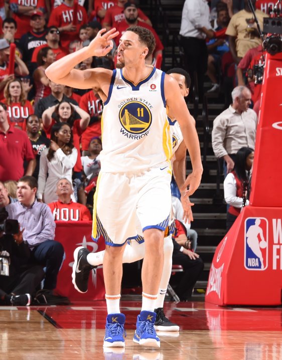 NBA's tweet photo. The @warriors win Game 1 of the Western Conference Finals!

GSW defeats @HoustonRockets 119-106 to take a 1-0 series lead!

Kevin Durant: 37 PTS
Klay: 28 PTS, 6 3PM
Steph: 18 PTS, 8 AST, 6 REB
Draymond: 5 PTS, 9 AST, 9 REB

#DubNation #NBAPlayoffs

Harden: 41 PTS, 7 AST, 5 3PM https://t.co/oXAVi0xCVp