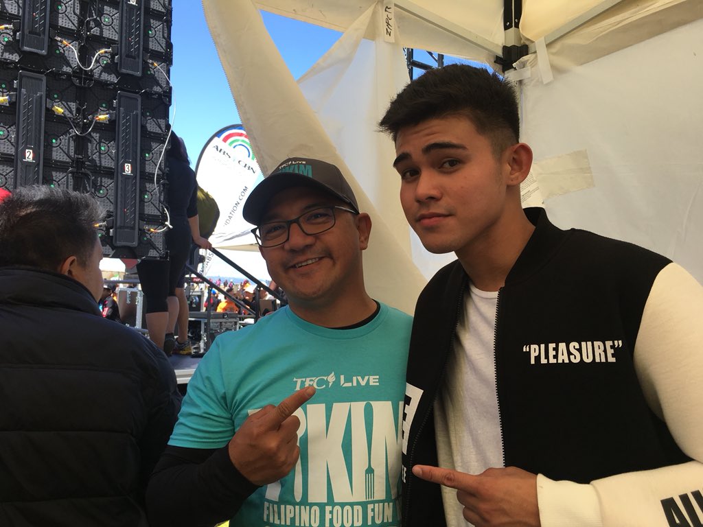 RResurreccion's tweet photo. Thank you @ImPascualInigo for being part of #TIKIMrun. To the next TFC event! π https://t.co/Rh57voc13q