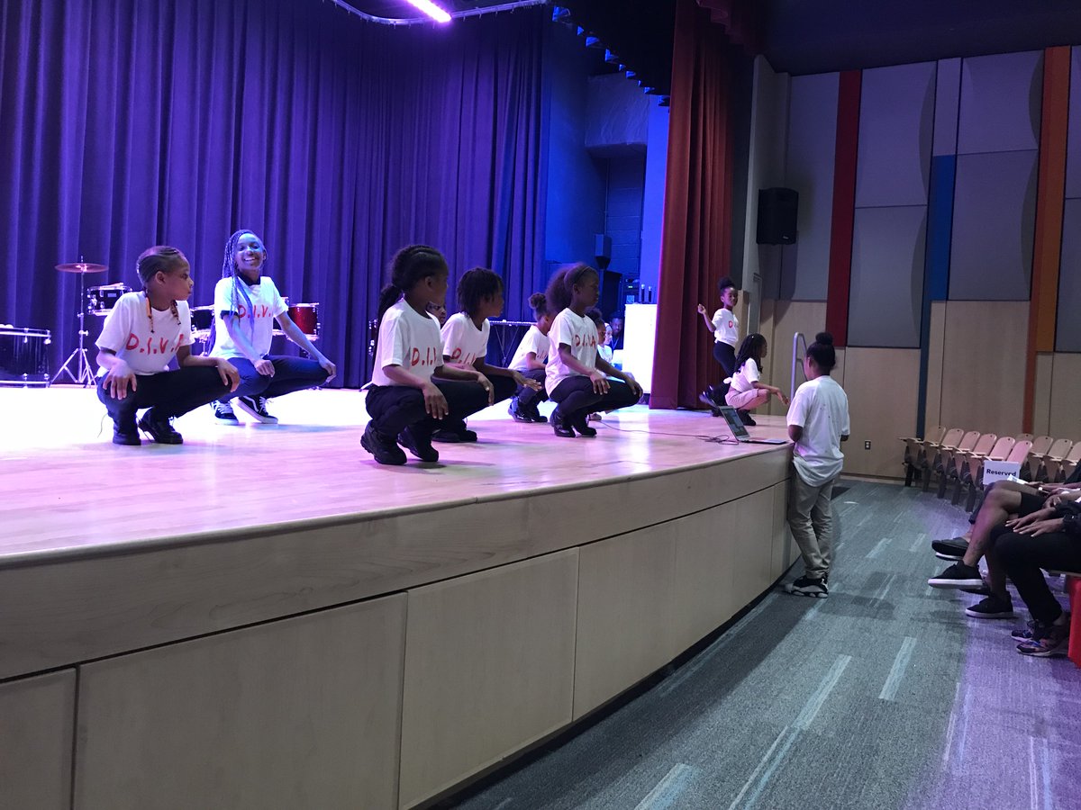 SonjaSantelises's tweet photo. City’s Schools Arts plan discussed at tonight’s Arts Ed Town Hall. Thoughtful  questions about how we make sure all City Schools students have full access to the arts!  Percussion ensemble from @CityNeighborsHS and Dorothy I Height step team were highlights! https://t.co/PUyd3UOdMq