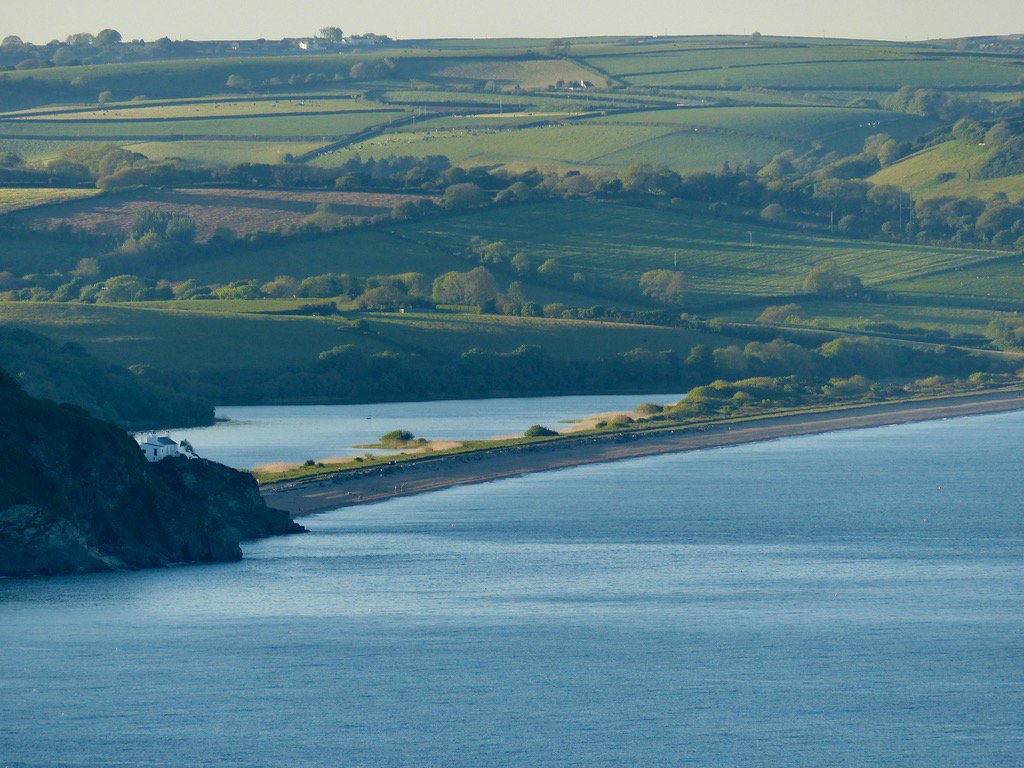 Beautiful #Torcross and #SlaptonLey last night, such a beautiful #Spring evening.#Devon <a href="/Devon_Hour/">#DevonHour</a> <a href="/GreatDevonDays/">Devon Days #LoveDevon</a> <a href="/StartBayInn/">Start Bay Inn</a> <a href="/boathousetorx/">Torcross Boathouse.</a> <a href="/DevonLife/">Devon Life</a> <a href="/VisitDevon/">Visit Devon</a> <a href="/emmathomasson/">Emma Thomasson</a>