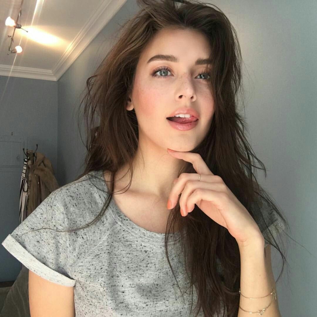 dontpxnic1's tweet photo. • Arianne.
• 25 años.
• Secretaria.
• Lema: you only live once.
• Torpe en algunas ocasiones.
• Descarada, lujuriosa.

No nueva en el rol. Rt para que más personas me vean, mg y dm<3

Hilo de datos 👇 (actualizado lentamente) 
 #sexrol #FreeRol https://t.co/IMcs2338hm