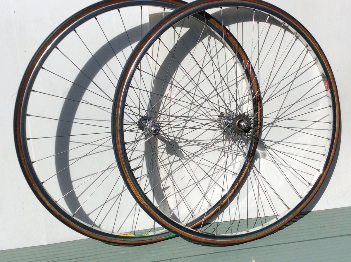 FunnyBikeStuff's tweet photo. Check out what I found. https://t.co/zSeTdmQpJV via @eBay_UK
#vintagebikes #Airlite #Airlitehubs #1940s #1950s #trackwheels #cyclists #ukcycles #oldbikes #wheels #lightweightbikes #classiccycles https://t.co/SfVvgu5dsQ